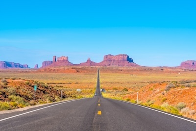 100세 건강 데일리 브리핑: 건강식품 허위 광고 판례를 통해 본 2025년 최신 동향과 주의점